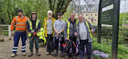 Elsecar volunteers stood together after working on Trans Pennine trail